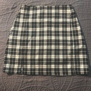 Brandy Melville plaid skirt